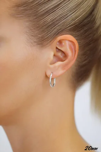 Vista 2 de Aretes redondos clásicos de oro blanco de 14K sin extremos
