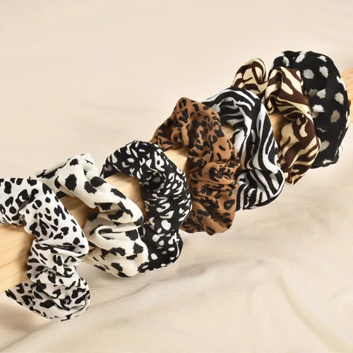 Vista 4 de Lazos para el cabello con estampado de vaca y leopardo, 7 piezas, coleteros multicolor de animales Bandas de pelo para niñas, soporte para cola