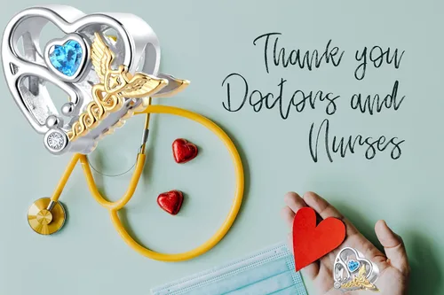Vista 6 de QeenseKc Enfermera Doctor - Estetoscopio con forma de corazón y circonita cúbica para pulsera Pandoa