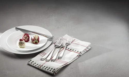 Vista 15 de Oneida Moda Champagne Satin 20-Piece Silverware Set for 4, Flatware