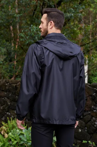 Vista 25 de Chaqueta impermeable cortavientos ligera para hombre con capucha extraíble