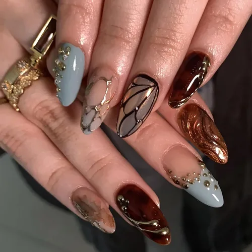 Vista 34 de Uñas postizas de almendra medianas MABKJLF con punta francesa, uñas falsas 3D con diseños de pedrería de flores de fresa, uñas pegajosas brillantes 1