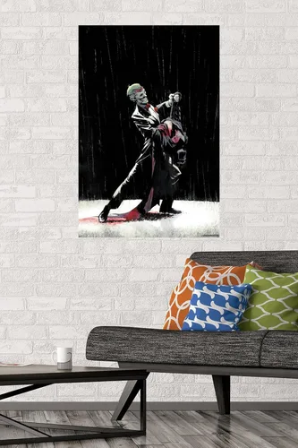 Vista 2 de DC Comics Joker - Póster de pared Dancing In The Dark de 34 pulgadas de largo x 22.4 pulgadas de ancho, versión premium sin marco