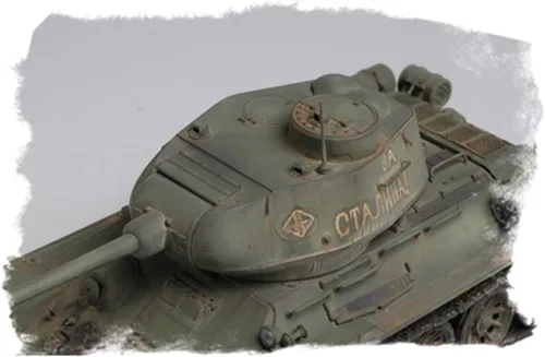 Vista 5 de Hobby Boss Modelo de tanque ruso T-34/85 1944 con kit de construcción de modelo de vehículo de torreta aplanada