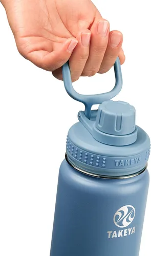 Vista 3 de Takeya Actives Botella de Agua con Tapa de Boquilla, Botella con Doble Aislamiento de Acero Inoxidable, Apta para Lavavajillas y Sin BPA, Botella
