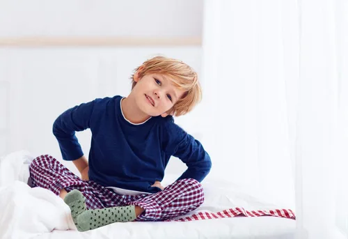 Vista 3 de SkiBeaut Calcetines antideslizantes para niños y niñas de 1 a 7 años, 12 pares de calcetines para niños y niñas
