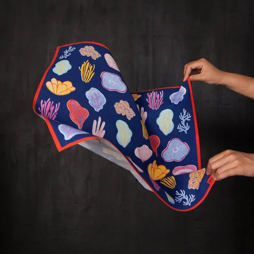 Vista 36 de Danica Studio Bandana de algodón reciclado de 21 x 21 pulgadas