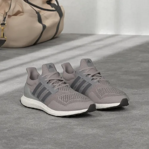 Vista 2 de adidas Tenis Ultraboost 1.0 DNA para hombre