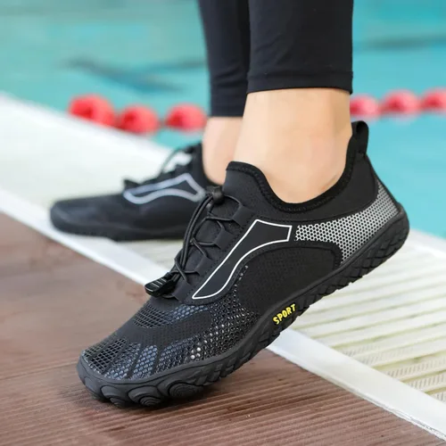 Vista 4 de Zapatos de agua para mujer, zapatos de playa descalzos, de secado rápido, para yoga, sin cordones, zapatos de natación para hombre