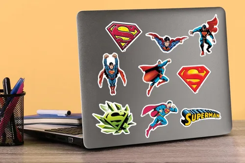 Vista 5 de Superman Character Poses - Paquete variado de 100 calcomanías de vinilo troqueladas, calcomanías de acción de superhéroes DC para laptop, botella
