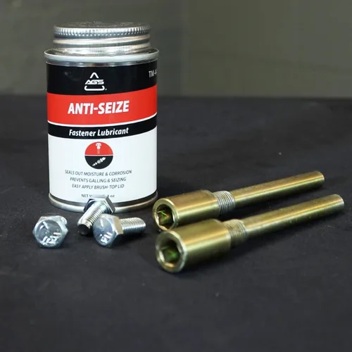 Vista 5 de AGS Soluciones Automotrices Lata con Cepillo Thread-Magic Lubricante Antiaferrante para Pernos y Tornillos, 4 onzas, Alta Temperatura, Lubricante