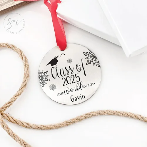 Vista 8 de Clase de 2026 - Adorno personalizado de Navidad de graduación 2026, adorno de Navidad, graduado, universidad, graduación, graduado de escuela