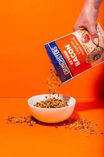 Vista 3 de Crunchsters Beyond - Bocadillo de proteína de tocino, 4 onzas