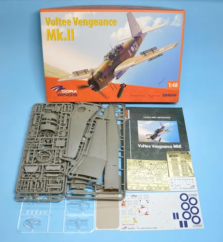 Vista 2 de Dora Wings 48044 - 1/48 - Vultee Vengeance Mk.II, Kit de avión militar