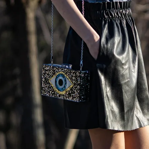 Vista 3 de Boutique De FGG Bolsos de mano de acrílico para mujer, bolsos de noche con cadena, bolso de hombro para fiesta, baile de graduación, bolsos de mano