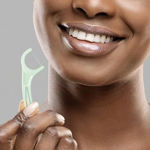 Vista 4 de Plackers Hilo dental Micro Mint (150 unidades) y hilo dental Plackers de doble línea (75 unidades)