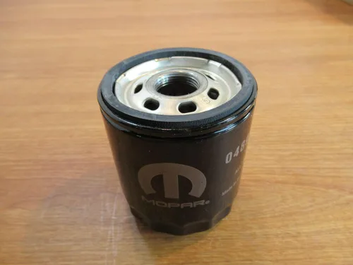 Vista 7 de Dodge Ram 1500 5.7L Hemi Mopar MaxPro 5w20 Kit de cambio de aceite y filtro OEM
