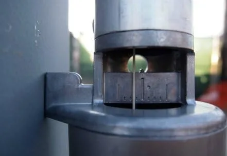 Vista 4 de Nivel vertical magnético para columnas, herramientas de montaje de acero - Fabricado en los Estados Unidos
