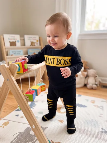 Vista 4 de Conjunto de 2 piezas de sudadera con estampado de letras de manga larga y pantalones para bebé niño Negro