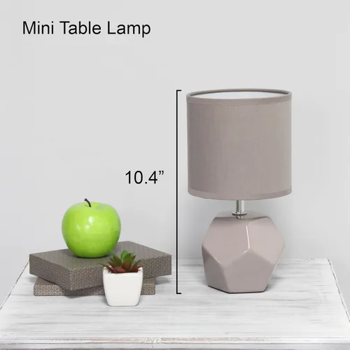 Vista 6 de Simple Designs LT2065-GRY-LB - Mini lámpara de mesa geométrica de prisma redonda de 10.24" con pantalla de tela a juego, bombilla LED incluida, gris