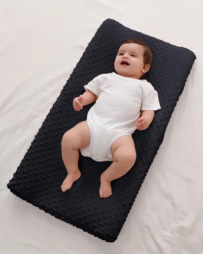 Vista 8 de Funda para cambiador, sábanas suaves para cambiador para bebé, niño y niña, funda para cambiador de pañales para almohadilla de 32"/34" x 16" Negro