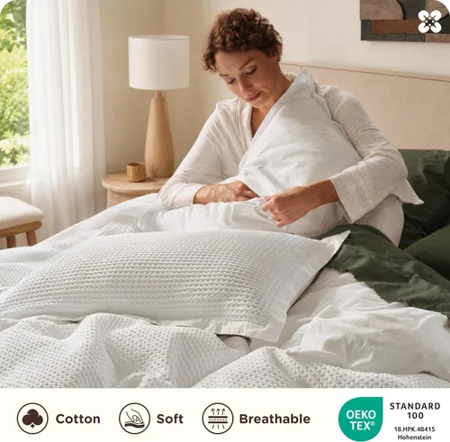Vista 3 de Bedsure Funda de edredón de 100% algodón tamaño individual, tejido gofre, color blanco coco, GentleSoft y transpirable, juego de cama para regalo, 2