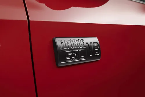 Vista 2 de Kit de superposición de emblema Toyota 2014 a 2021 Tundra Negro/Negro Mate