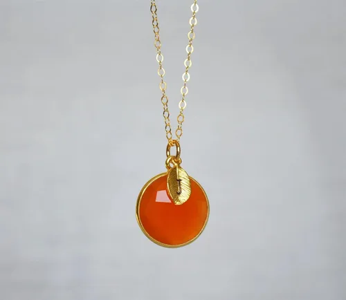 Vista 7 de Personalized Carnelian July Birthstone Necklace, 18K Gold Filled, Coin