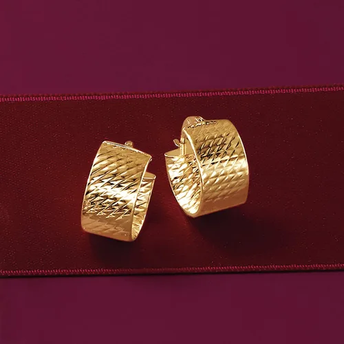 Vista 3 de Ross-Simons Aretes de aro con textura de oro amarillo italiano de 14 quilates, Oro, No es una piedra preciosa