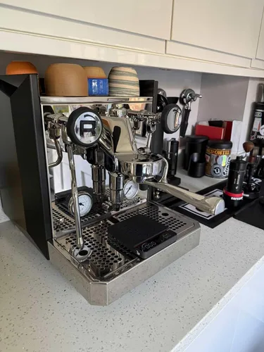 Vista 6 de CafeSing COD - Portafiltro espresso de 2.283 in, acero inoxidable, 180° horizontalmente plano, sin fondo, 2 orejas