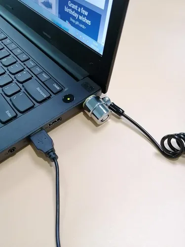 Vista 4 de Cerradura retráctil de seguridad de 8 pies con 3 teclas para laptop, portátil, para monitores, laptops, MacBooks, tabletas, iPad, Mac mini