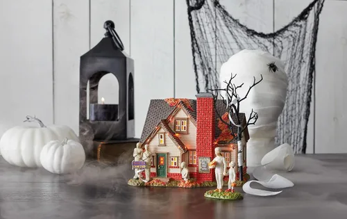 Vista 2 de Department 56 Snow Village - Figura de accesorios de Halloween, 4.53 pulgadas, multicolor