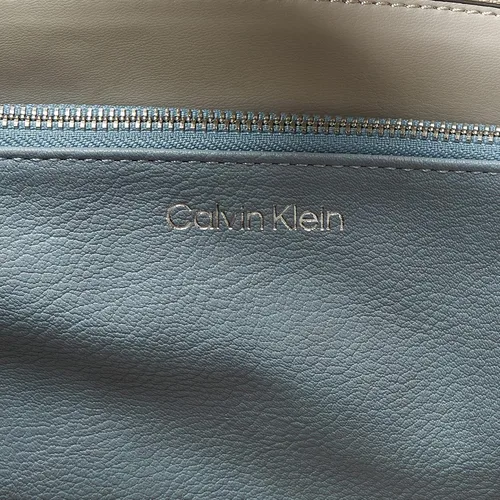 Vista 7 de Calvin Klein Bolso organizador Havana Novelty