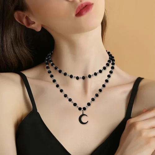 Vista 6 de Collar de luna para mujer, collar de luna creciente negra en capas, collar de joyería de bruja gótica, collar de cuentas de ónix, collar gótico