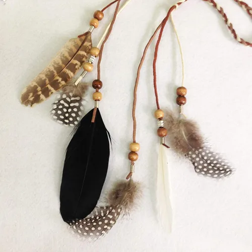 Vista 7 de Diadema de plumas hippie indio bohemio con borla bohemia para Halloween diadema para el pelo para mujer adorable corona para decoración de fiesta