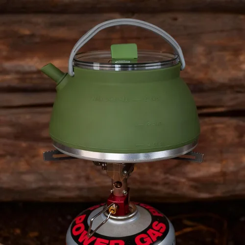 Vista 2 de Hervidor portátil plegable para camping, cafetera para senderismo, viajes y exteriores, 1.5L (verde oscuro)