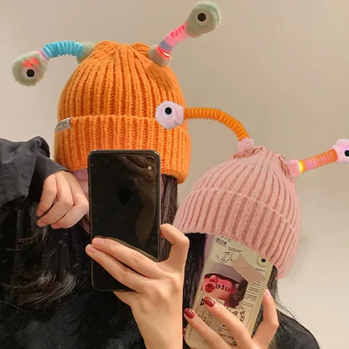 Vista 3 de Gorro de punto con luces LED para adultos y niños