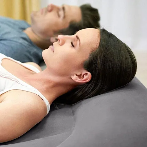 Vista 6 de Colchón de aire elevado Intex Dura-Beam serie estándar, de lujo, con apoya almohadas y funda en relieve suave para mayor comodidad