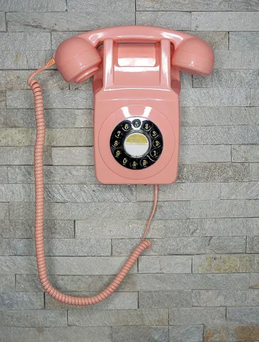 Vista 2 de GPO 746 Teléfono fijo retro con botón de pared, cable rizado, anillo de campana auténtico (rosa)