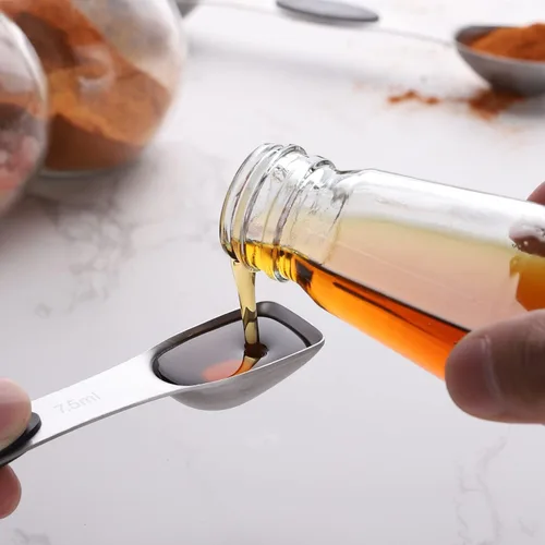 Vista 4 de Juego de 8 cucharas medidoras magnéticas de acero inoxidable apilables de doble cara Cuchara medidora de mango largo para medir ingredientes secos