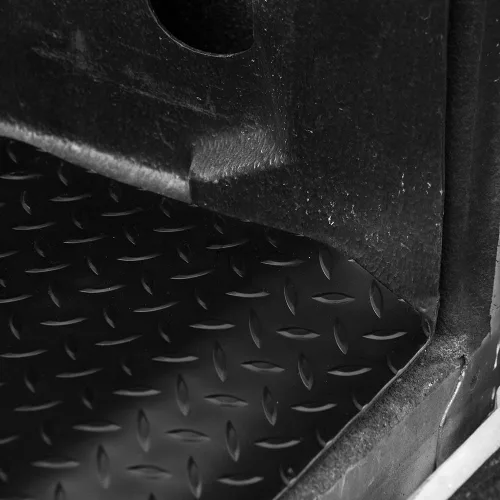 Vista 5 de 7422447148122 Compatible con 2007-2021 Toyota Tundra 5 pies 6 pulgadas (67.2") Cama de camioneta corta de goma negra con placa de diamante