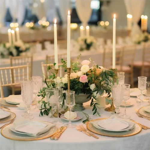 Vista 4 de 48 velas cónicas sin llama a granel, velas LED cónicas de 11 pulgadas que funcionan con pilas, velas eléctricas falsas parpadeantes para bodas