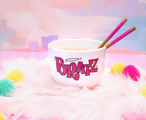 Vista 7 de Silver Buffalo Bratz - Tazón de cerámica para ramen con palillos con Cloe, Jade, Yasmin y Sasha, 20 onzas