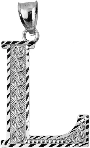 Vista 6 de Claddagh Gold . Colgante de plata de ley 925 con inicial de letras A-Z disponible en pequeño, mediano y grande