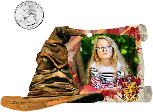 Vista 4 de Harry Potter - Sombrero clasificador Gryffindor - Carga de fotos personalizada - Sombrero de clasificación e impresión acrílica