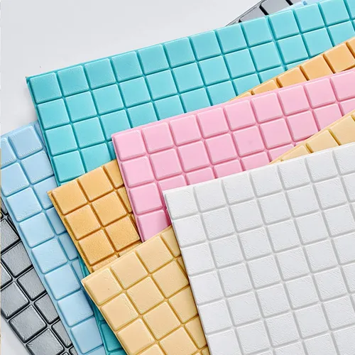 Vista 8 de Queenbox Paneles de pared cuadrados de espuma 3D de 13.8 x 13.8 pulgadas, papel tapiz autoadhesivo impermeable, adhesivo de pared de ladrillo sólido