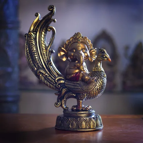 Vista 6 de Pacific Giftware Figura de resina hindú de elefante Dios Señor Ganesha en pavo real Señor del éxito