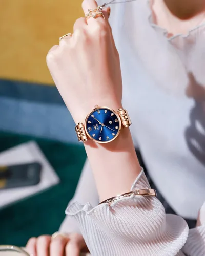 Vista 4 de OLEVS Reloj de oro rosa para mujer, con diamantes de lujo, luminoso, resistente al agua