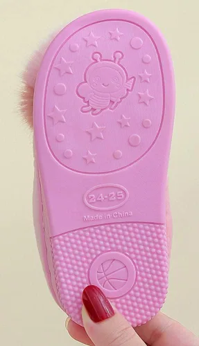Vista 4 de Pantuflas para niñas y niños, pantuflas de casa de gato, pantuflas mullidas, pantuflas rosadas, pantuflas cálidas de invierno, zapatos suaves