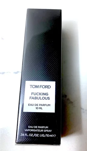 Vista 3 de TOM FORD "FUCKING FABULOUS" Eau De Parfum tamaño 0.3 fl oz Atomizador (botella recargable) perfume unisex